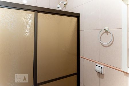 Casa à venda com 250m², 6 quartos e 4 vagasBanheiro 2