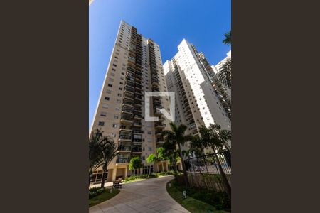 Apartamento para alugar com 68m², 2 quartos e 1 vaga Apartamento para alugar com 68m², 2 quartos e 1 vagaFachada