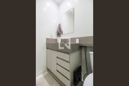 Apartamento para alugar com 68m², 2 quartos e 1 vaga Apartamento para alugar com 68m², 2 quartos e 1 vagaBanheiro da Suíte