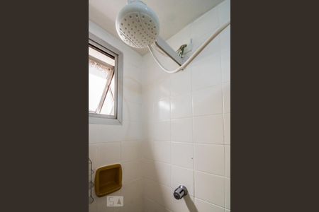 Chuveiro de kitnet/studio para alugar com 1 quarto, 39m² em Bosque, Campinas