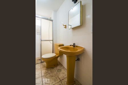 Banheiro de kitnet/studio para alugar com 1 quarto, 39m² em Bosque, Campinas