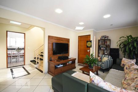Sala de tv de casa à venda com 3 quartos, 305m² em Jardim Monte Kemel, São Paulo