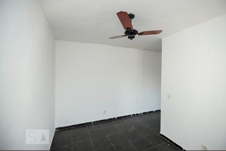 Sala de apartamento à venda com 3 quartos, 60m² em Del Castilho, Rio de Janeiro