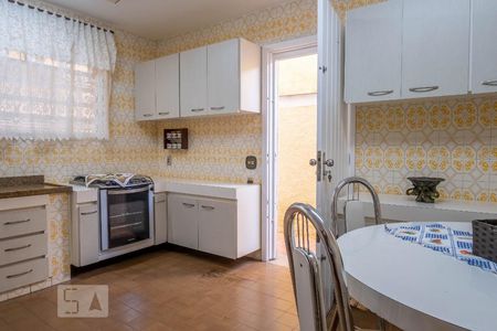 Casa à venda com 150m², 3 quartos e 3 vagasCozinha