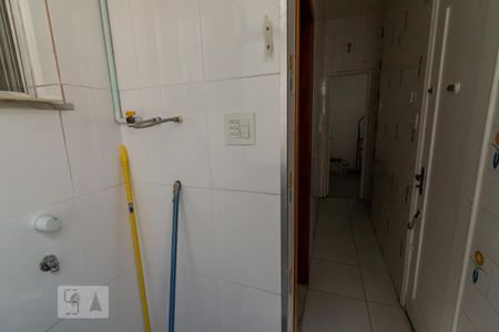 Apartamento à venda com 140m², 3 quartos e 1 vagaÁrea de Serviço