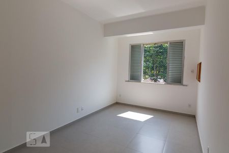 Apartamento à venda com 140m², 3 quartos e 1 vagaSuíte