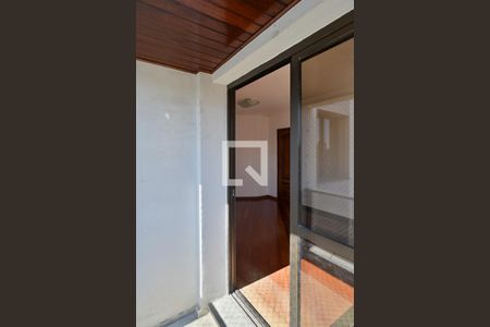 Varanda de apartamento para alugar com 3 quartos, 113m² em Vila Nair, São Paulo