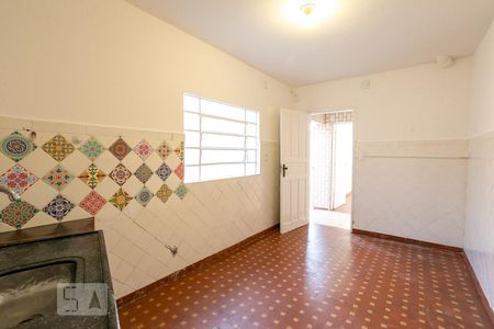 Casa para alugar com 200m², 3 quartos e 3 vagasCozinha Edícula 1