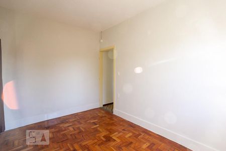 Casa para alugar com 200m², 3 quartos e 3 vagasSuíte
