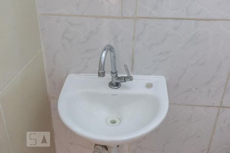 Casa para alugar com 200m², 3 quartos e 3 vagasBanheiro da Edícula 1