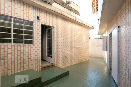Casa para alugar com 200m², 3 quartos e 3 vagasQuintal
