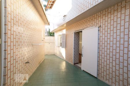 Casa para alugar com 200m², 3 quartos e 3 vagasQuintal