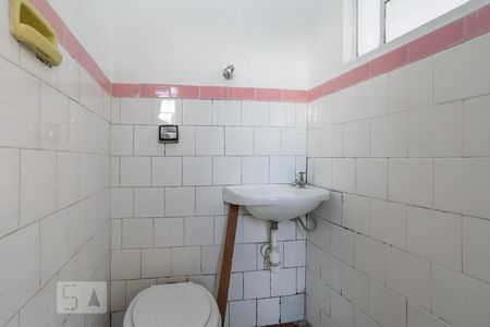 Casa para alugar com 200m², 3 quartos e 3 vagasBanheiro da Edícula 2