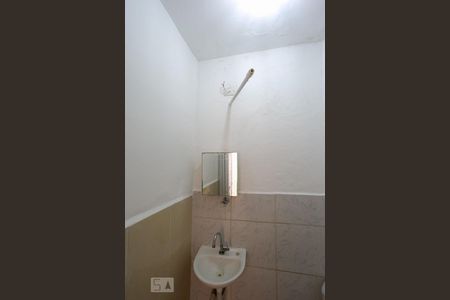 Casa para alugar com 200m², 3 quartos e 3 vagasBanheiro da Edícula 1