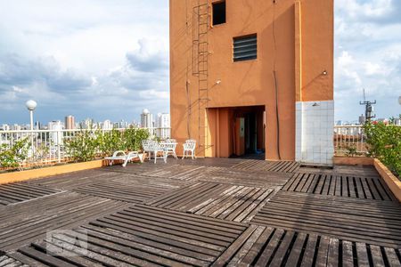 Apartamento à venda com 37m², 1 quarto e 1 vaga Apartamento à venda com 37m², 1 quarto e 1 vagaSoleira