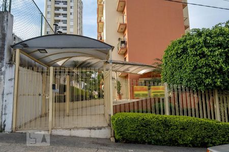 Apartamento à venda com 37m², 1 quarto e 1 vaga Apartamento à venda com 37m², 1 quarto e 1 vagaFachada