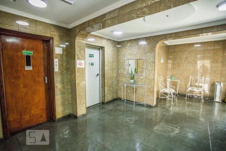Apartamento à venda com 72m², 3 quartos e 1 vagaHall social