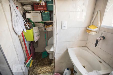 Apartamento à venda com 72m², 3 quartos e 1 vagaÁrea de Serviço