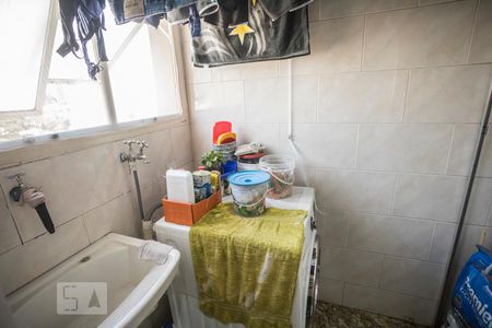 Apartamento à venda com 72m², 3 quartos e 1 vagaÁrea de Serviço