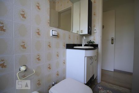 Casa à venda com 155m², 2 quartos e 2 vagasBanheiro da Suíte 1