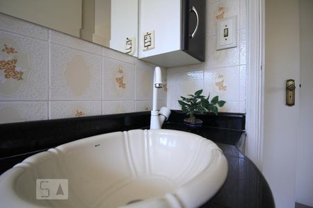 Casa à venda com 155m², 2 quartos e 2 vagasBanheiro da Suíte 1