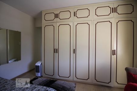 Casa à venda com 155m², 2 quartos e 2 vagasSuíte 2