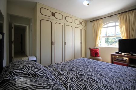 Casa à venda com 155m², 2 quartos e 2 vagasSuíte 2
