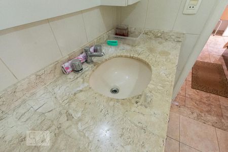 Casa para alugar com 150m², 4 quartos e 2 vagasBanheiro de Serviço - Torneira