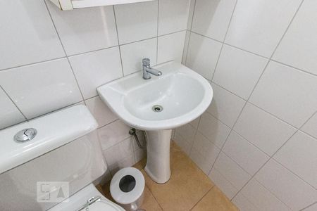 Casa para alugar com 150m², 4 quartos e 2 vagasBanheiro do Quarto 2 - Torneira
