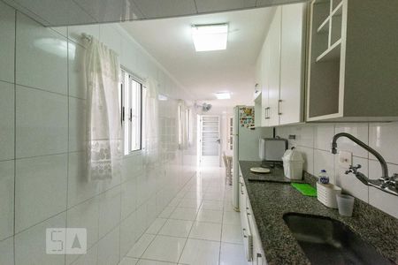 Casa para alugar com 150m², 4 quartos e 2 vagasCozinha