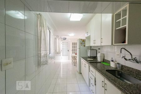 Casa para alugar com 150m², 4 quartos e 2 vagasCozinha