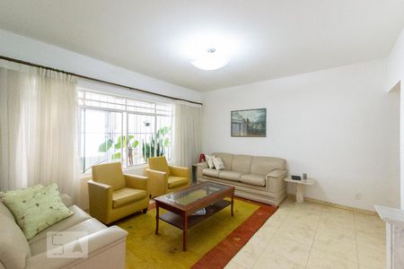 Sala 1 de casa para alugar com 4 quartos, 150m² em Moema, São Paulo