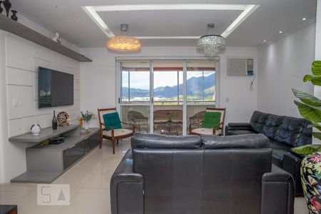 Sala de apartamento para alugar com 4 quartos, 163m² em Jacarepaguá, Rio de Janeiro