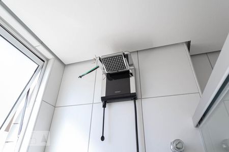 Apartamento para alugar com 76m², 3 quartos e 2 vagasBanheiro Social - Chuveiro