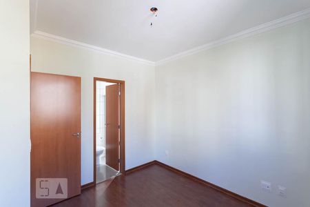 Apartamento para alugar com 76m², 3 quartos e 2 vagasSuíte
