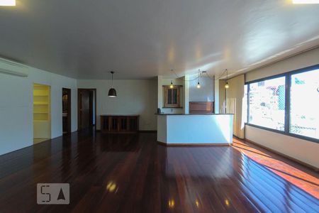 Sala de apartamento à venda com 3 quartos, 165m² em São João, Porto Alegre