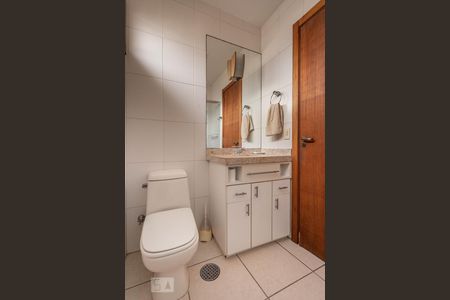 Apartamento à venda com 237m², 3 quartos e 2 vagasBanheiro 2