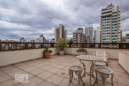 Apartamento à venda com 237m², 3 quartos e 2 vagasTerraço