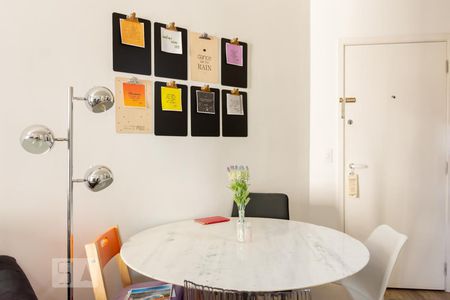 Apartamento à venda com 54m², 2 quartos e 1 vagaSala