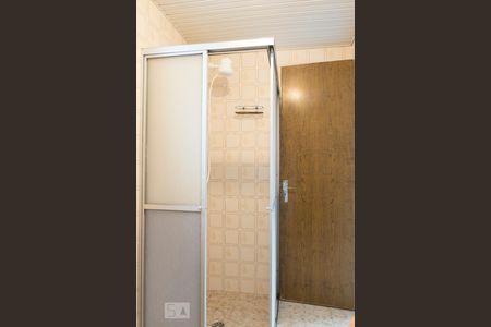 Banheiro de apartamento para alugar com 1 quarto, 53m² em Água Verde, Curitiba