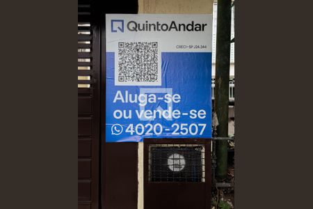 Casa à venda com 130m², 3 quartos e 2 vagas Casa à venda com 130m², 3 quartos e 2 vagasFachada com Plaquinha