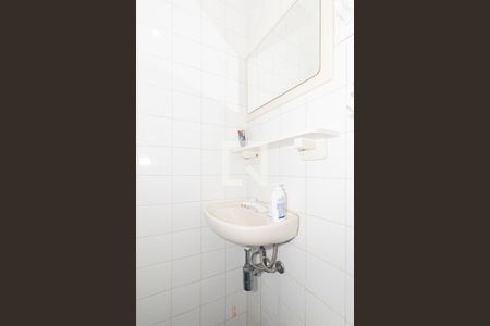 Casa à venda com 130m², 3 quartos e 2 vagas Casa à venda com 130m², 3 quartos e 2 vagasBanheiro de Serviço