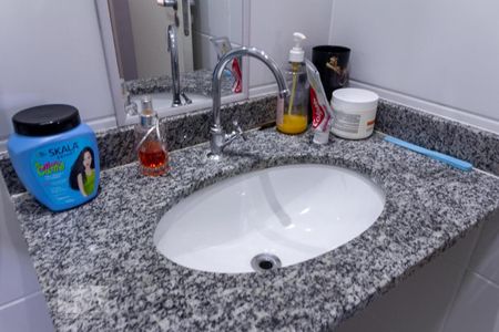 Banheiro de apartamento para alugar com 2 quartos, 56m² em Planalto, São Bernardo do Campo
