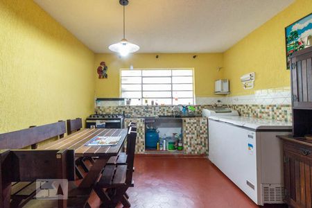 Casa para alugar com 250m², 3 quartos e 1 vaga Casa para alugar com 250m², 3 quartos e 1 vagaCozinha