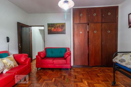 Casa para alugar com 250m², 3 quartos e 1 vaga Casa para alugar com 250m², 3 quartos e 1 vagaQuarto 1