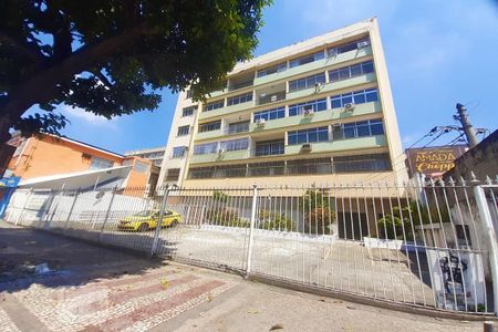 Apartamento à venda com 92m², 3 quartos e 1 vaga Apartamento à venda com 92m², 3 quartos e 1 vagaFachada