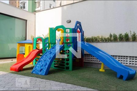 Apartamento à venda com 207m², 4 quartos e 4 vagas Apartamento à venda com 207m², 4 quartos e 4 vagasPlayground