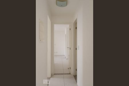 Corredor de apartamento à venda com 2 quartos, 70m² em Santo Antônio, São Caetano do Sul