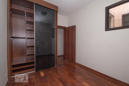 Casa à venda com 178m², 3 quartos e 4 vagas Casa à venda com 178m², 3 quartos e 4 vagasQuarto_1