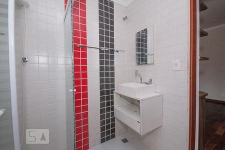 Casa à venda com 178m², 3 quartos e 4 vagas Casa à venda com 178m², 3 quartos e 4 vagasBanheiro Suite